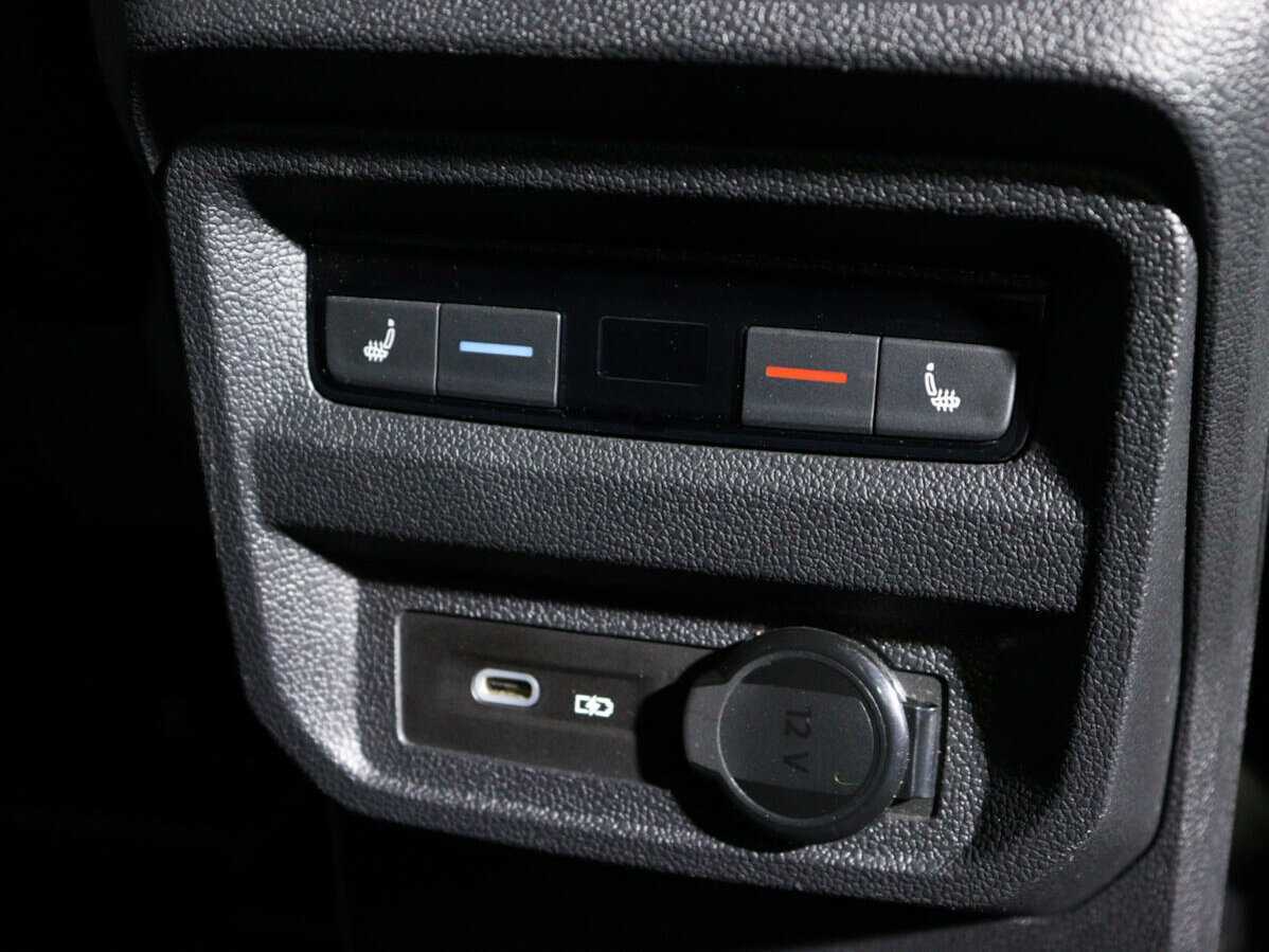 Купить Volkswagen Tiguan с пробегом. Фото: #12