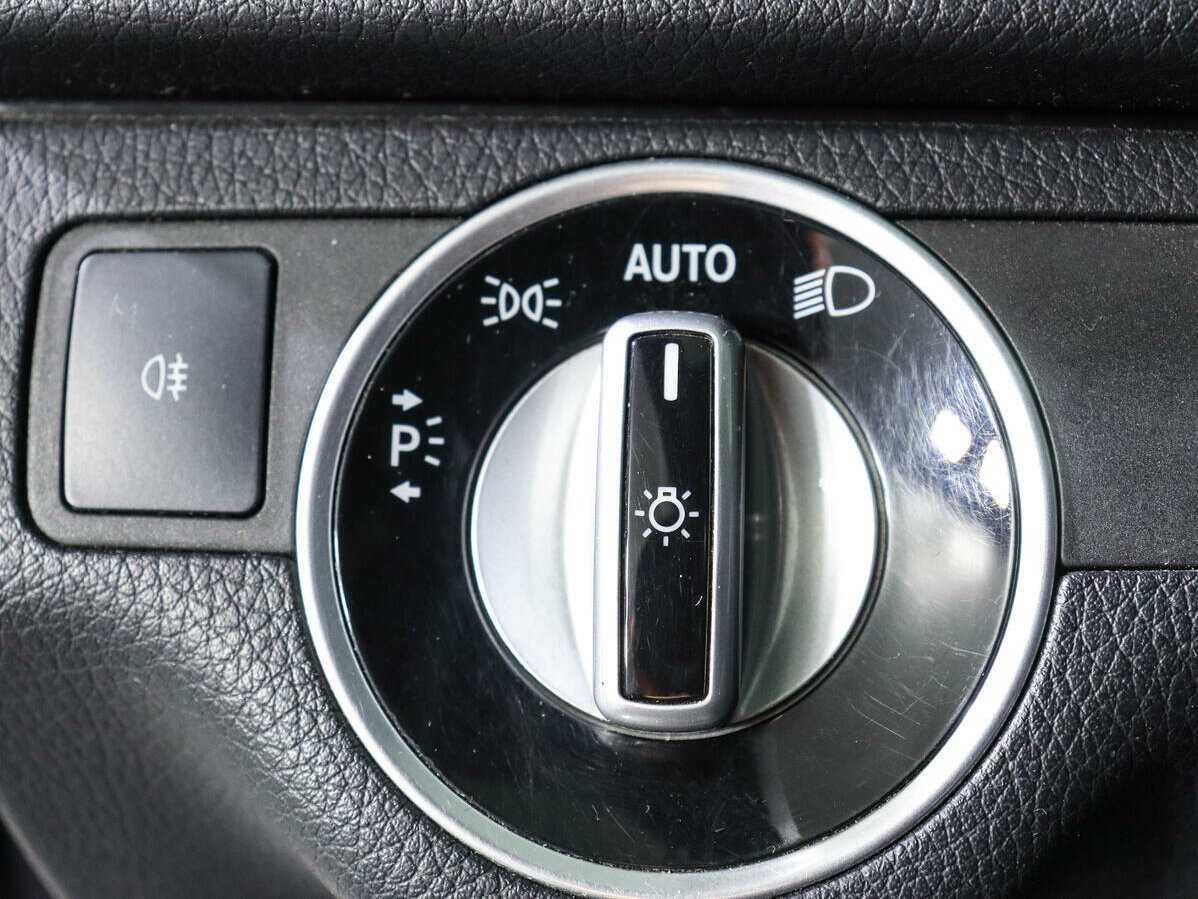 Купить Mercedes-Benz C-Класс с пробегом. Фото: #11