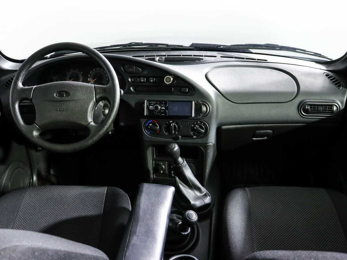 Купить Lada (ВАЗ) Niva с пробегом. Фото: #10