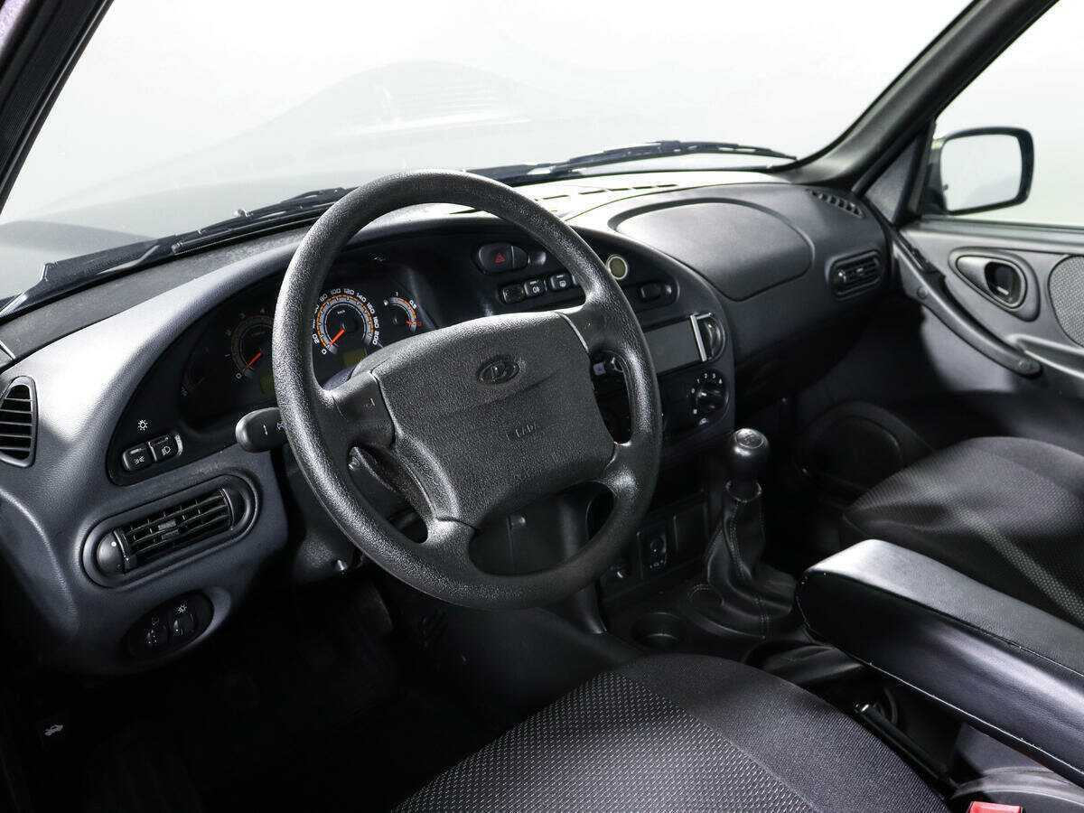 Купить Lada (ВАЗ) Niva с пробегом. Фото: #12