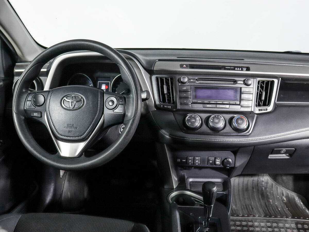 Купить Toyota RAV4 с пробегом. Фото: #11