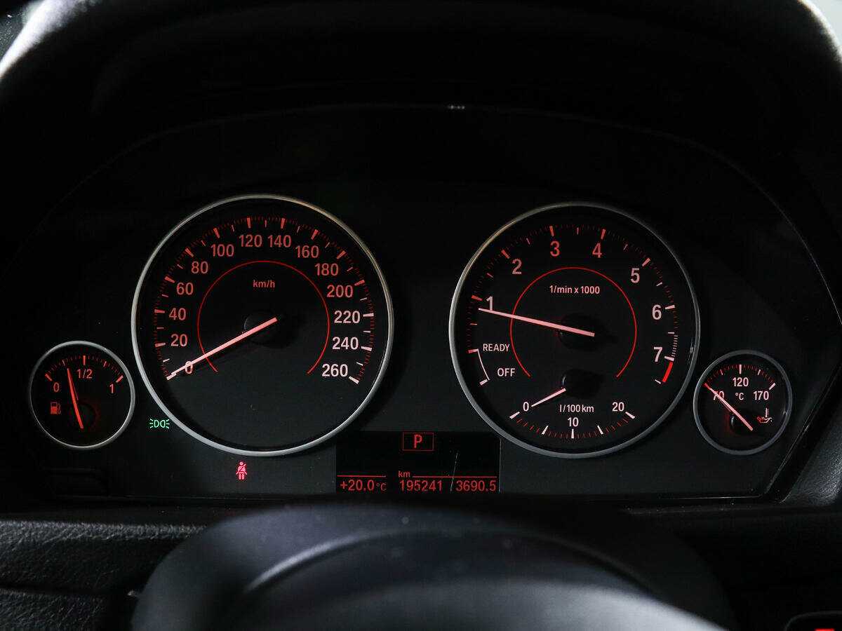 Купить BMW 3 серии с пробегом. Фото: #10