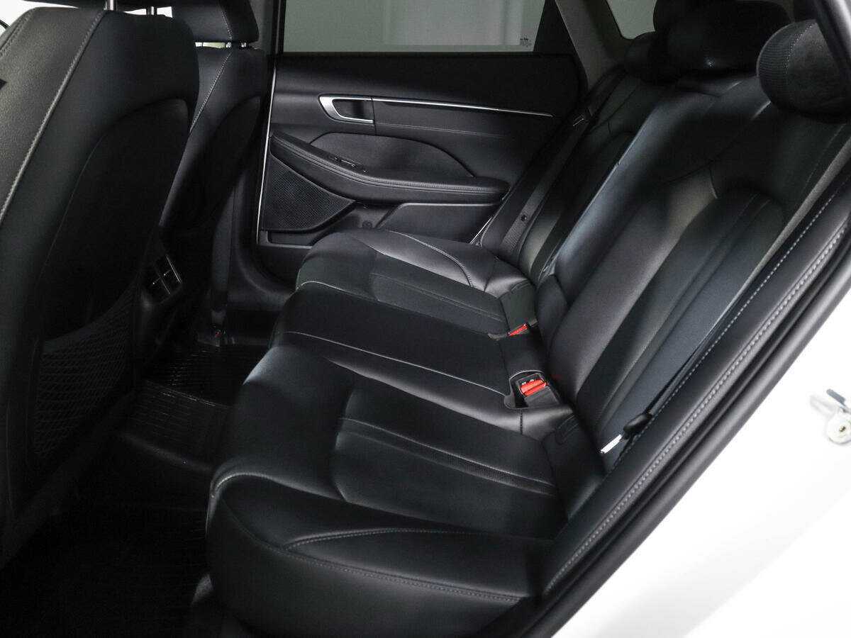 Купить Hyundai Sonata с пробегом. Фото: #7