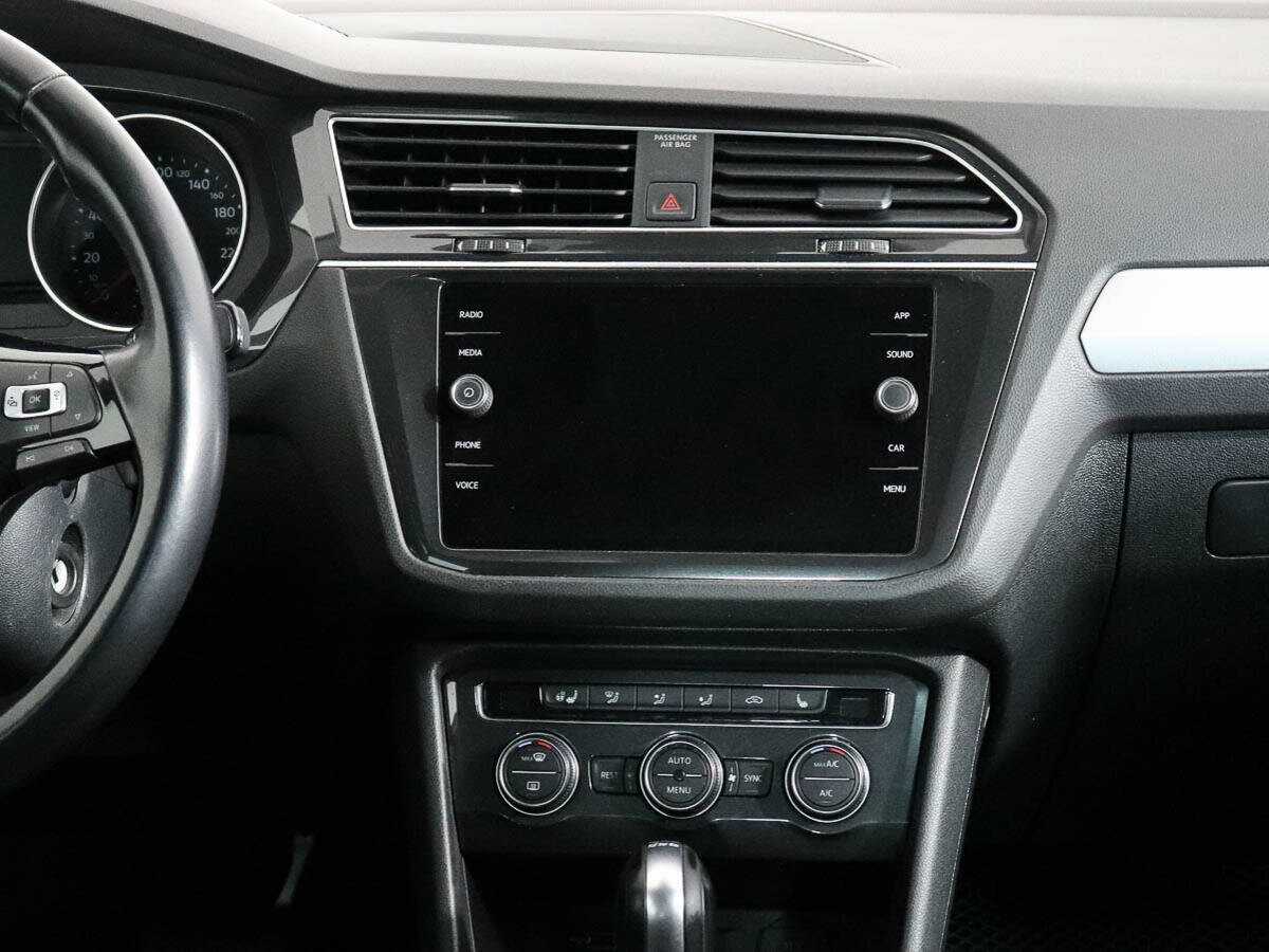 Купить Volkswagen Tiguan с пробегом. Фото: #10