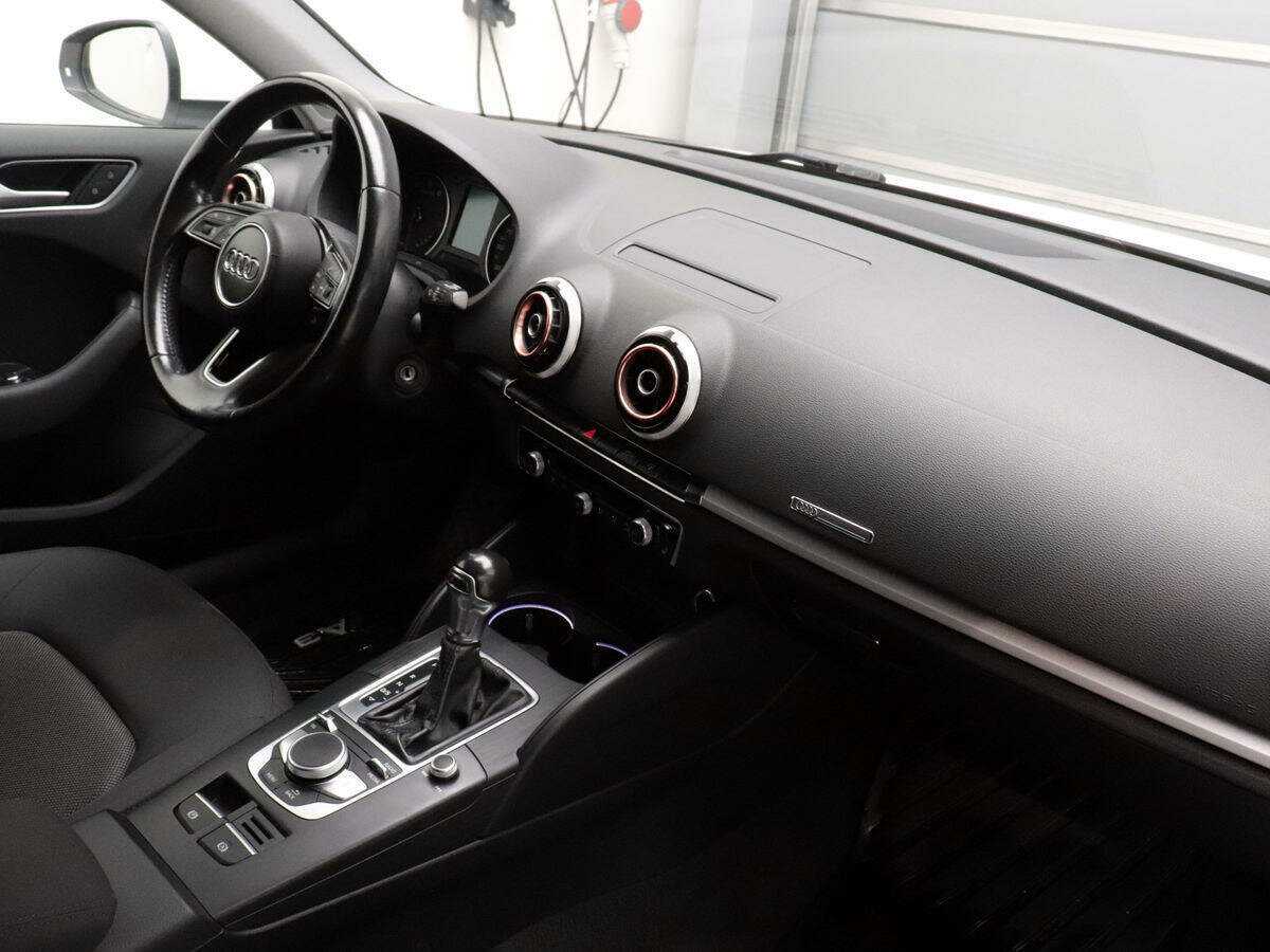 Купить Audi A3 с пробегом. Фото: #6