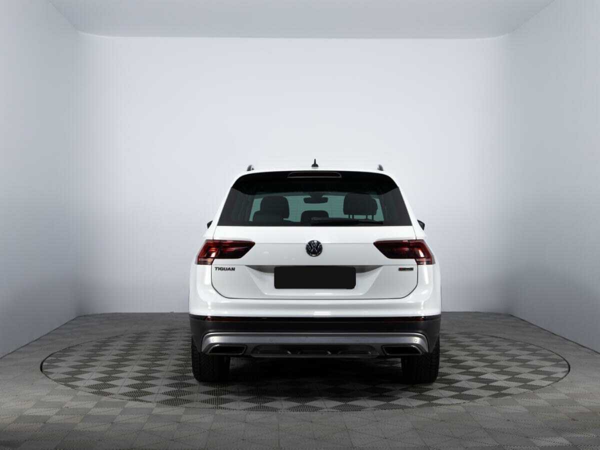 Купить Volkswagen Tiguan с пробегом. Фото: #5