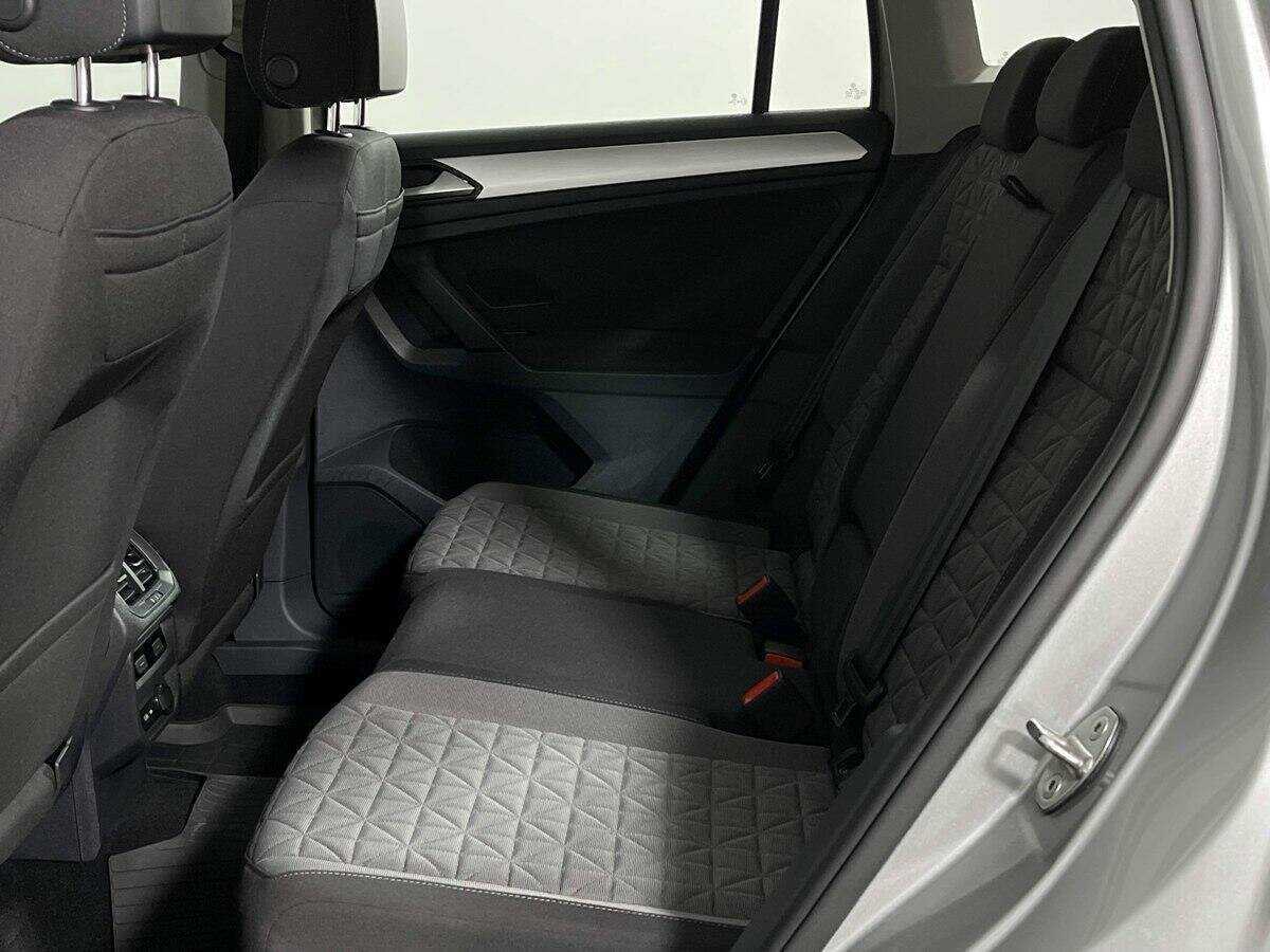 Купить Volkswagen Tiguan с пробегом. Фото: #9