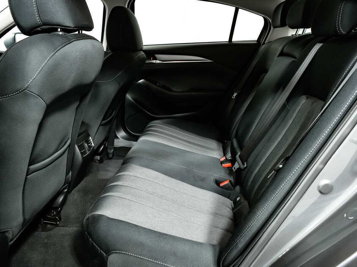 Купить Mazda 6 с пробегом. Фото: #11