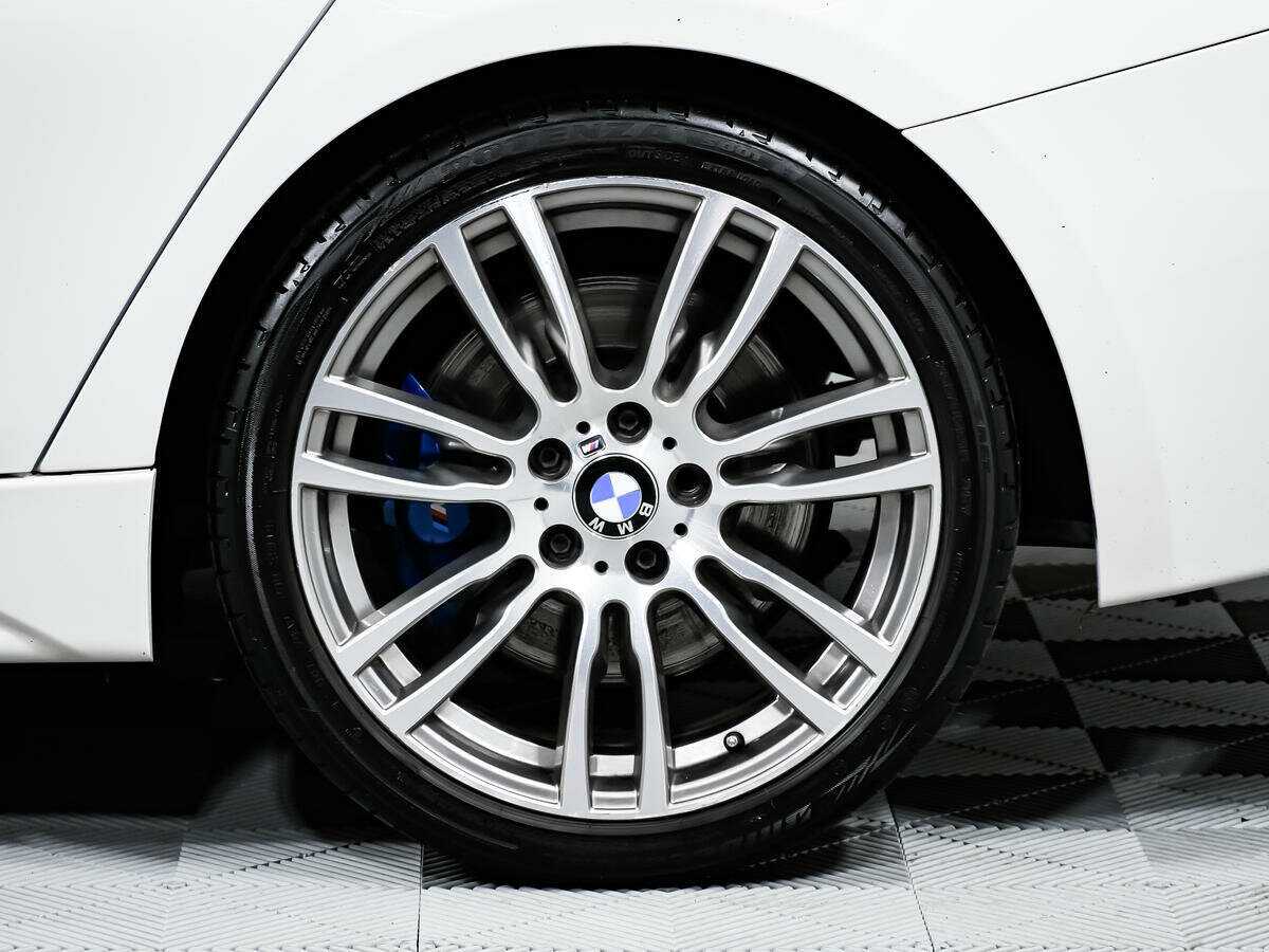 Купить BMW 3 серии с пробегом. Фото: #12