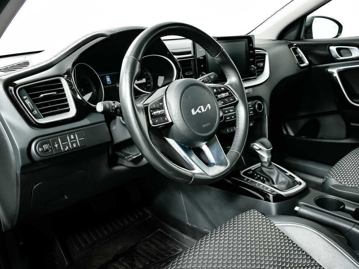 Купить Kia Ceed с пробегом. Фото: #12