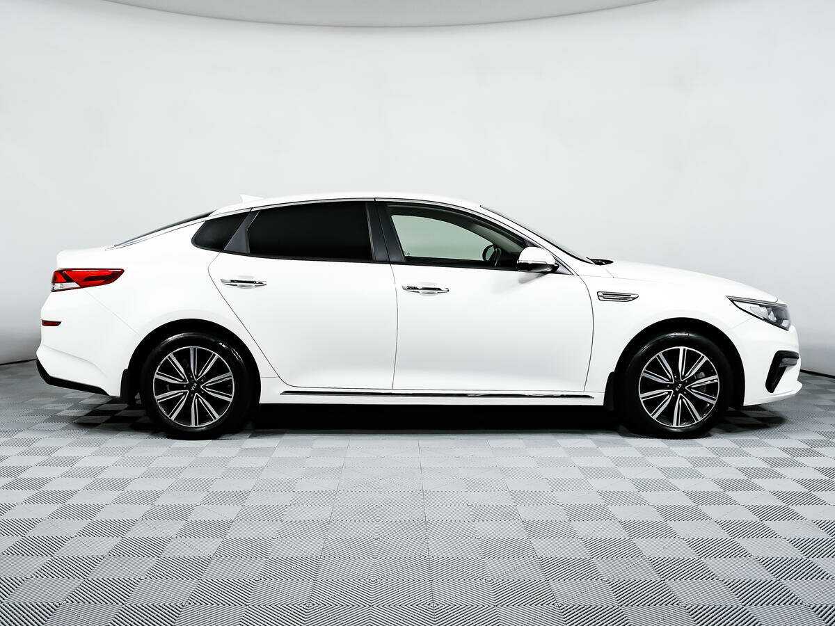 Купить Kia Optima с пробегом. Фото: #3