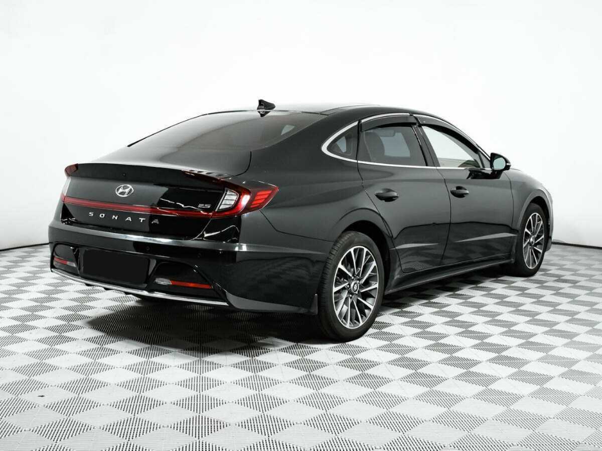 Купить Hyundai Sonata с пробегом. Фото: #4