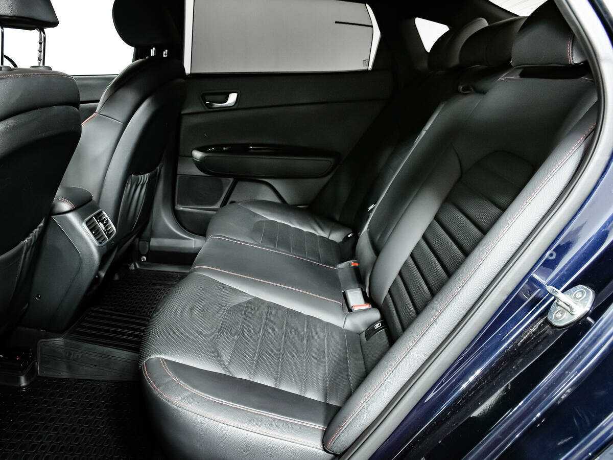 Купить Kia Optima с пробегом. Фото: #9