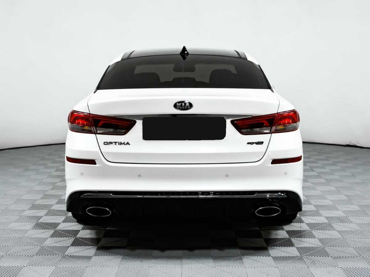 Купить Kia Optima с пробегом. Фото: #4