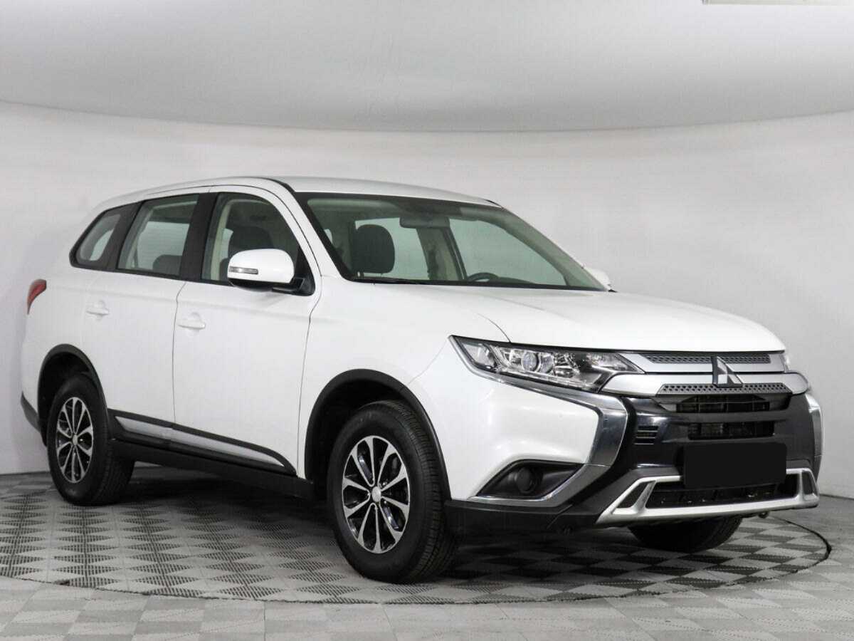 Купить Mitsubishi Outlander с пробегом. Фото: #2