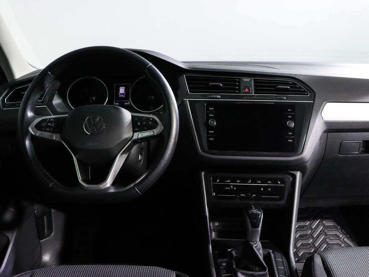 Купить Volkswagen Tiguan с пробегом. Фото: #8