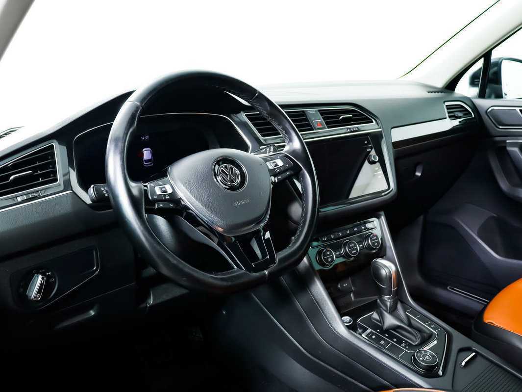 Купить Volkswagen Tiguan с пробегом. Фото: #12