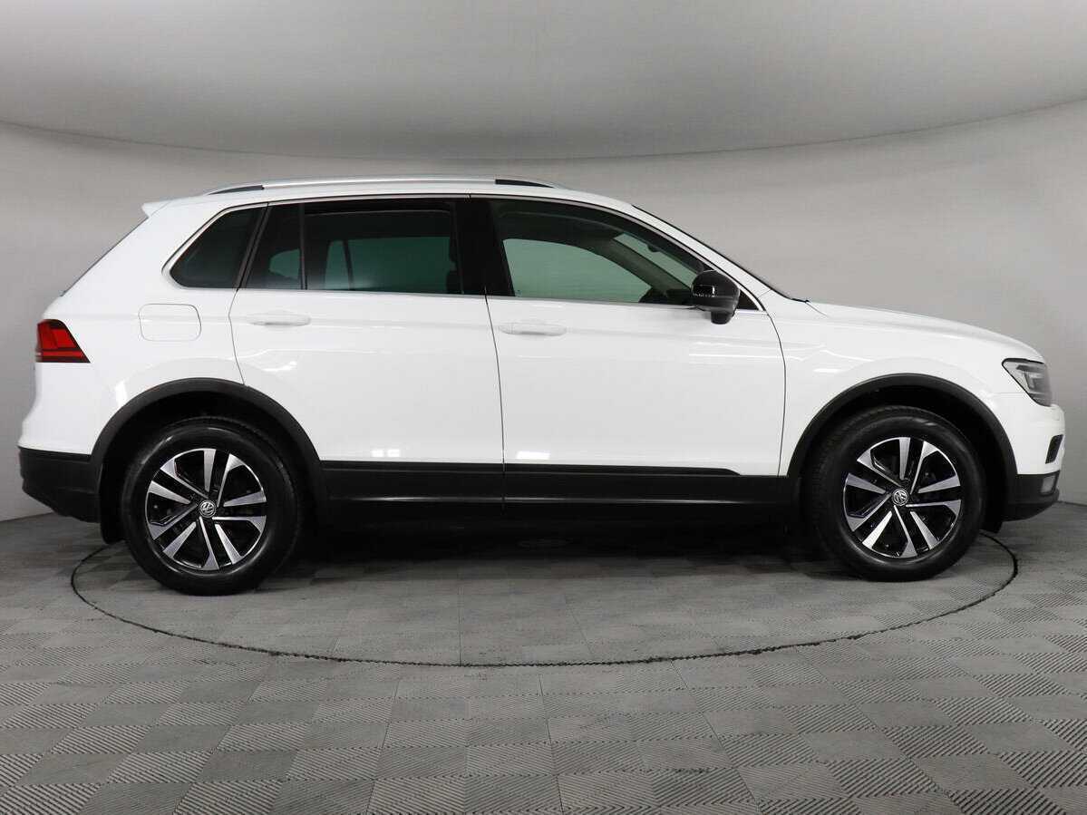 Купить Volkswagen Tiguan с пробегом. Фото: #3