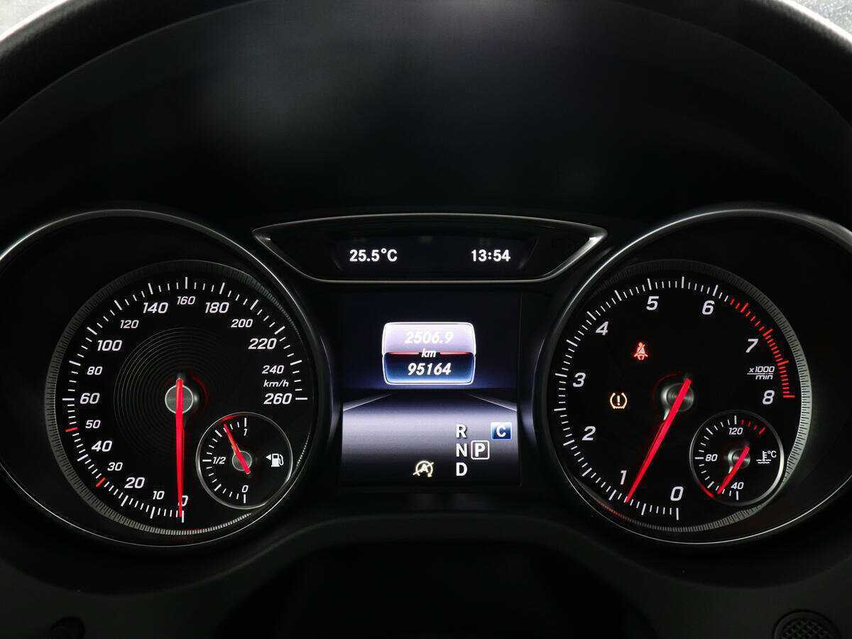 Купить Mercedes-Benz CLA с пробегом. Фото: #8