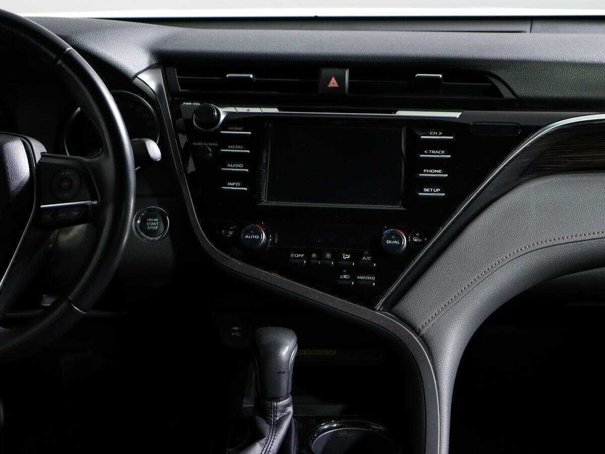 Купить Toyota Camry с пробегом. Фото: #12