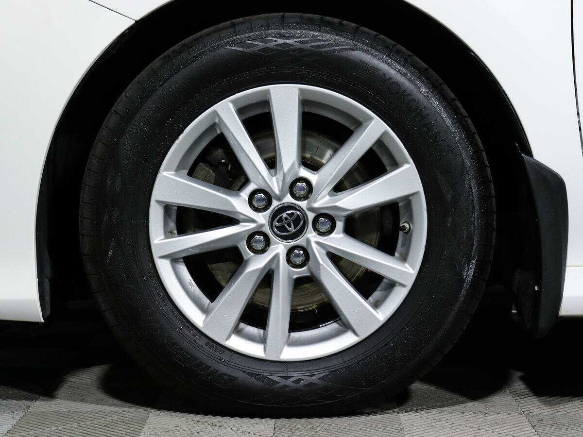 Купить Toyota Camry с пробегом. Фото: #14