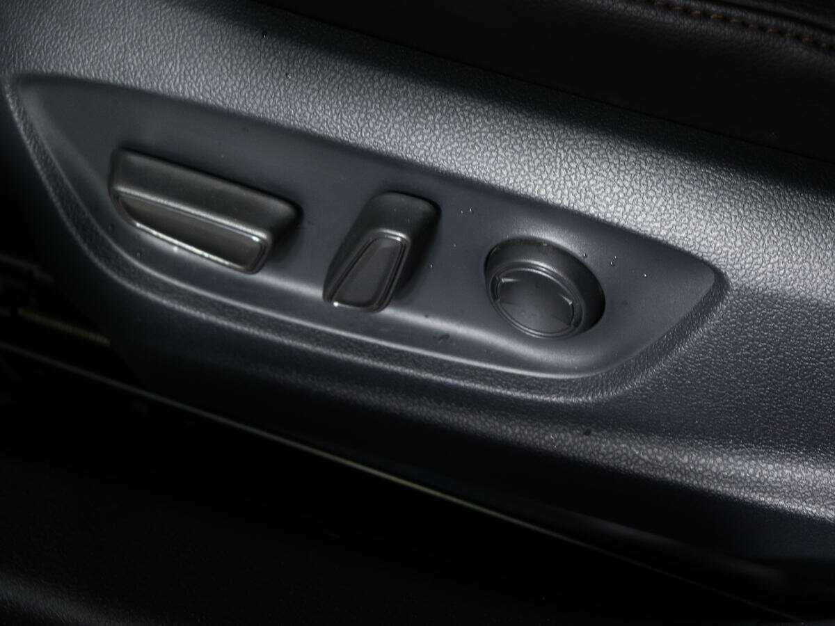 Купить Toyota Camry с пробегом. Фото: #17