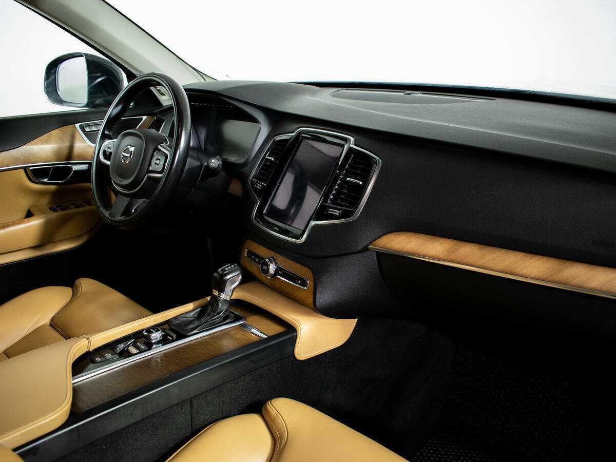 Купить Volvo XC90 с пробегом. Фото: #5