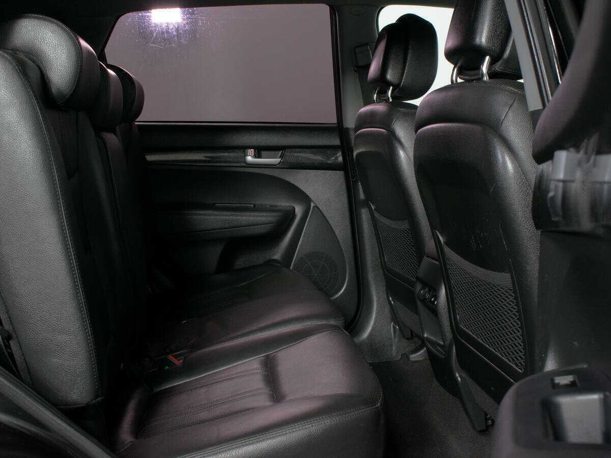 Купить Kia Sorento с пробегом. Фото: #12