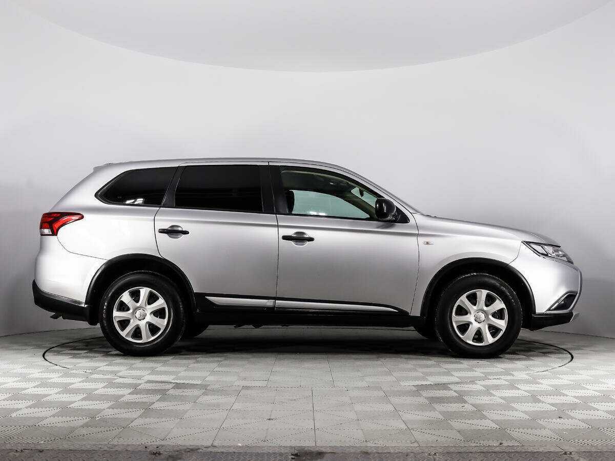 Купить Mitsubishi Outlander с пробегом. Фото: #3