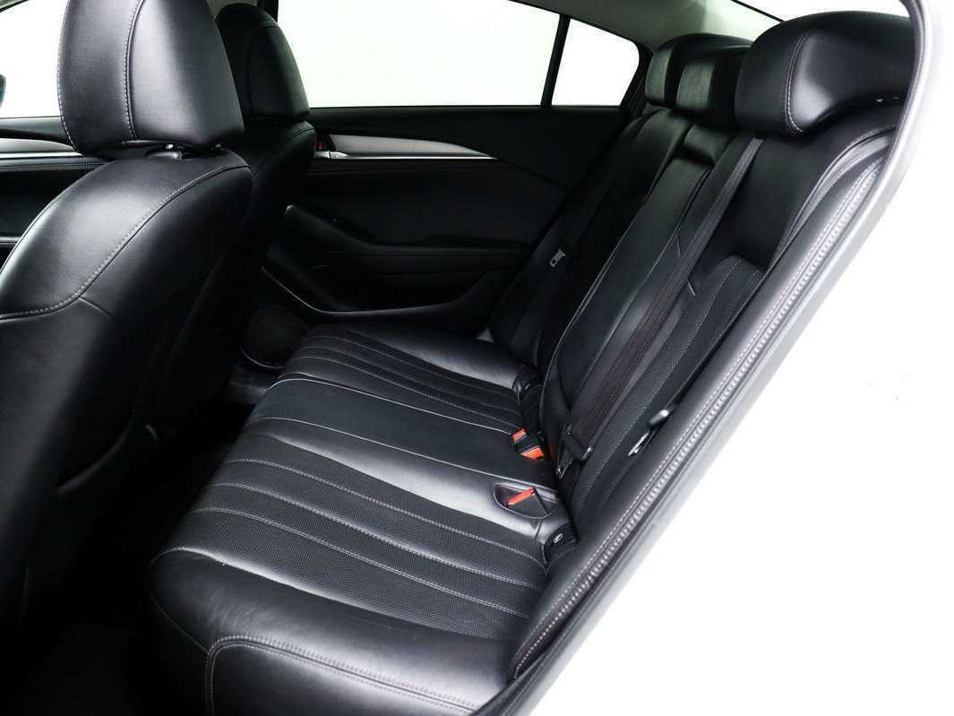 Купить Mazda 6 с пробегом. Фото: #11