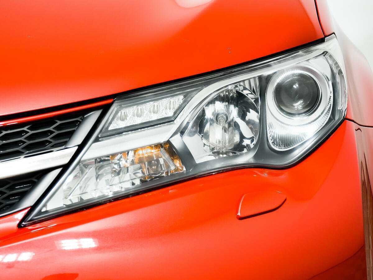 Купить Toyota RAV4 с пробегом. Фото: #14