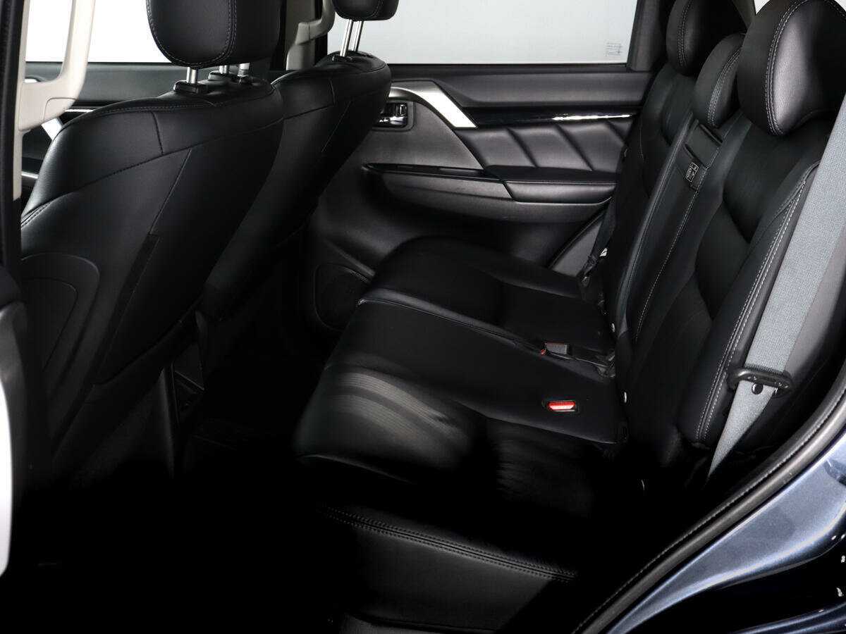 Купить Mitsubishi Pajero Sport с пробегом. Фото: #9