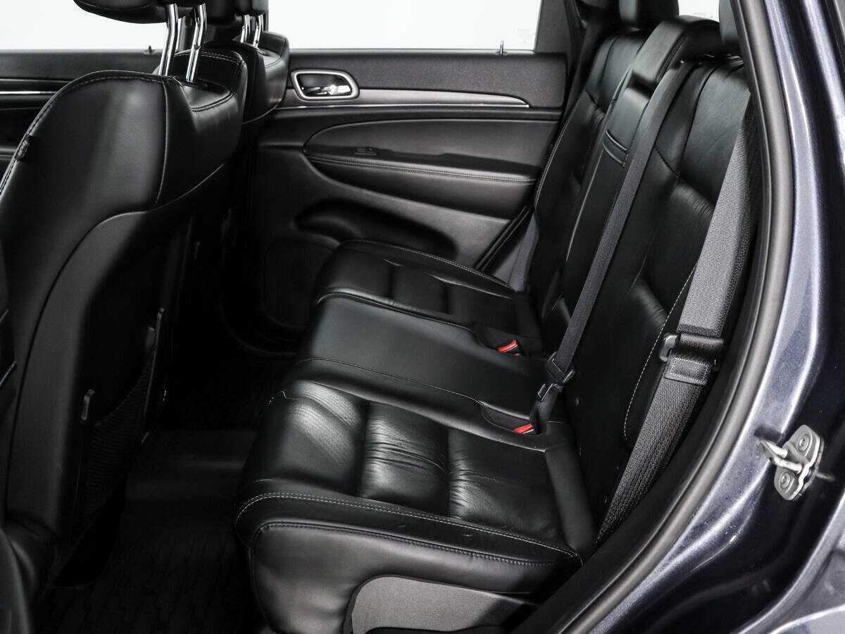 Купить Jeep Grand Cherokee с пробегом. Фото: #10