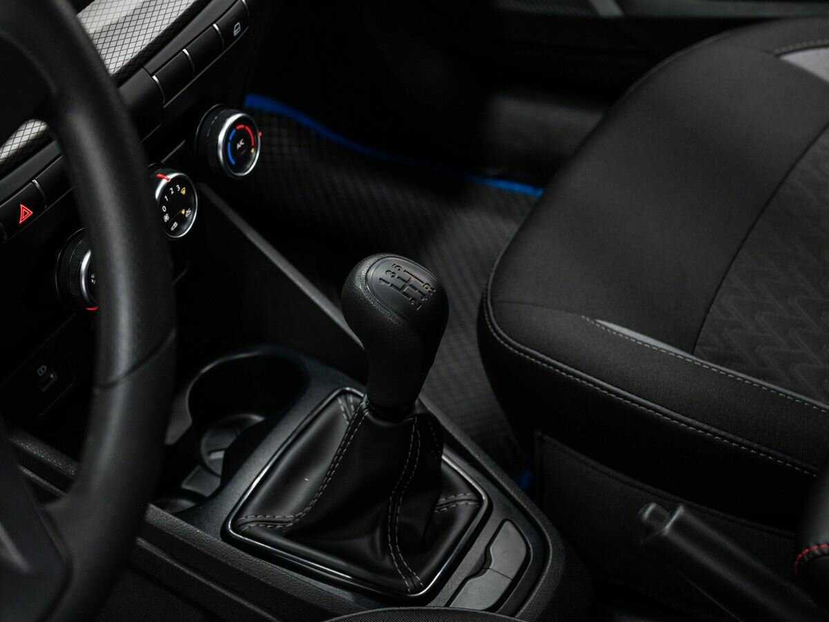 Купить Lada (ВАЗ) Vesta с пробегом. Фото: #17