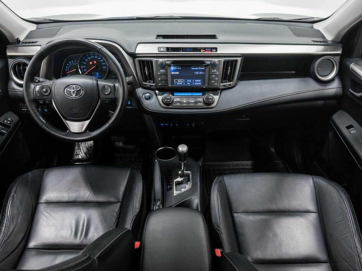 Купить Toyota RAV4 с пробегом. Фото: #10