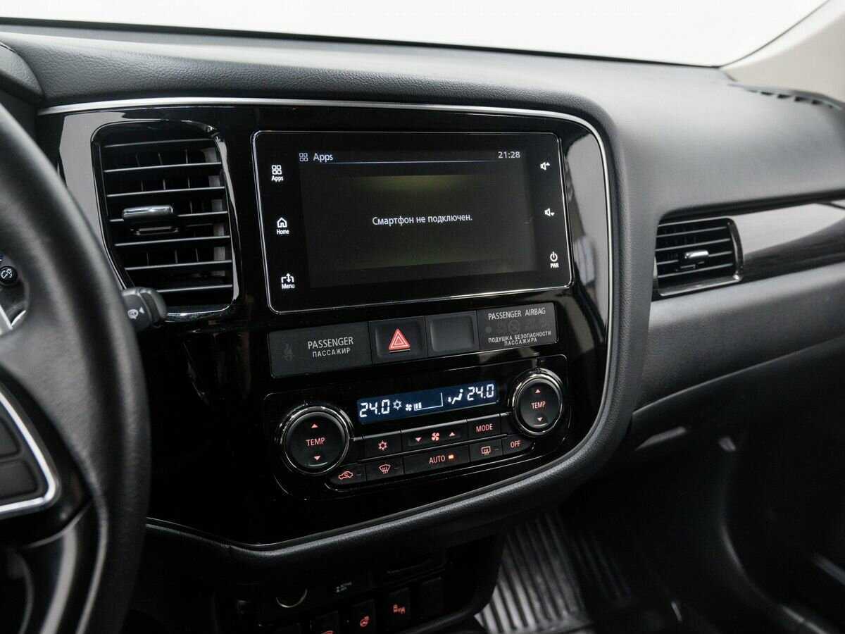 Купить Mitsubishi Outlander с пробегом. Фото: #21
