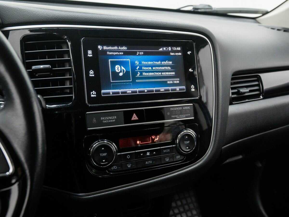 Купить Mitsubishi Outlander с пробегом. Фото: #19