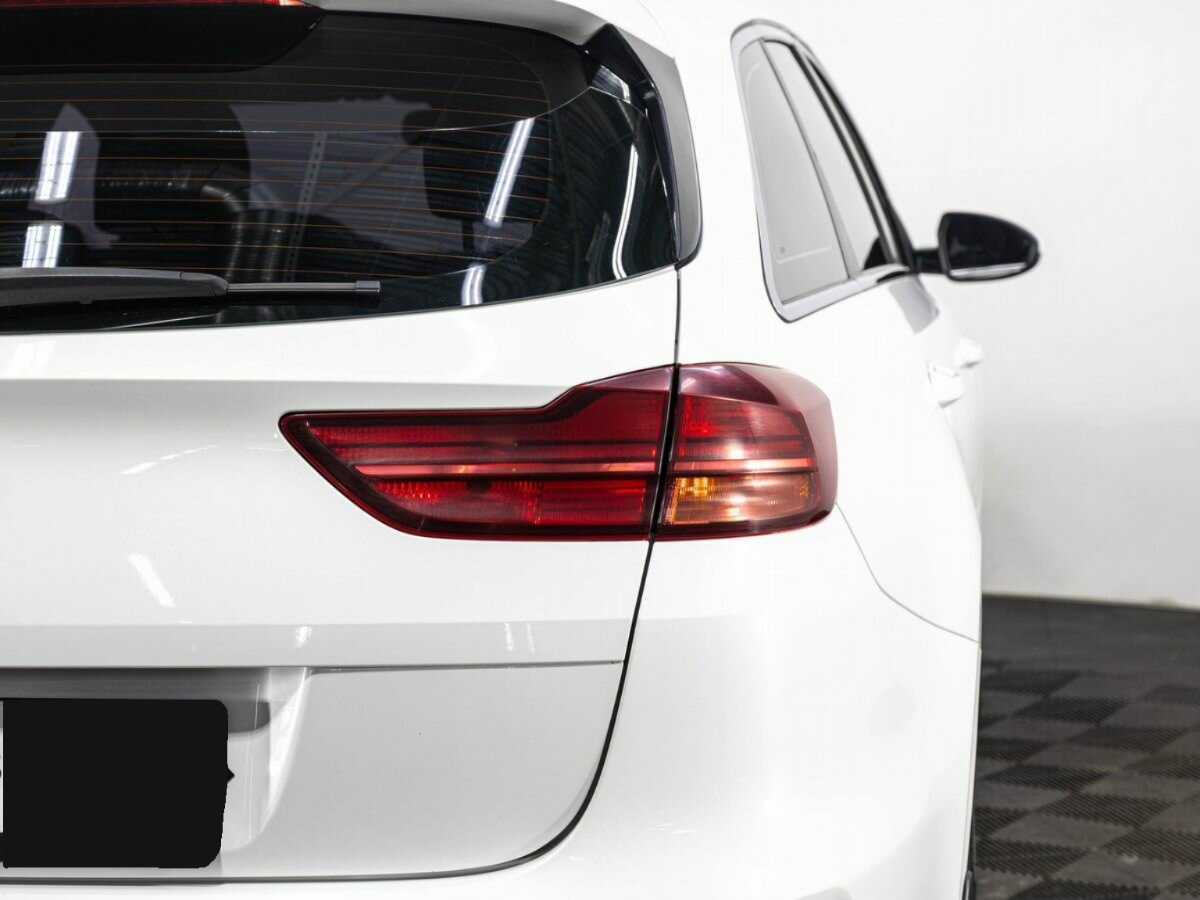 Купить Kia Ceed с пробегом. Фото: #7