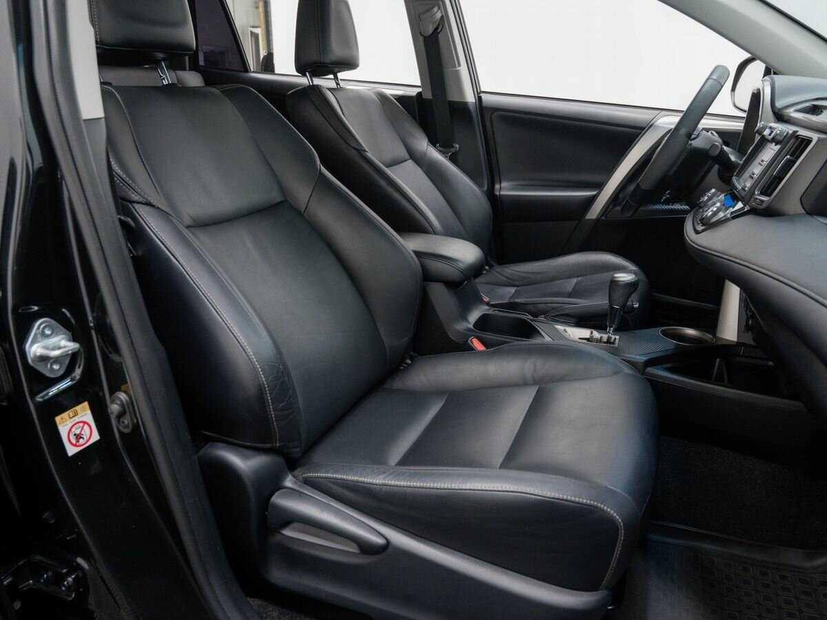Купить Toyota RAV4 с пробегом. Фото: #7