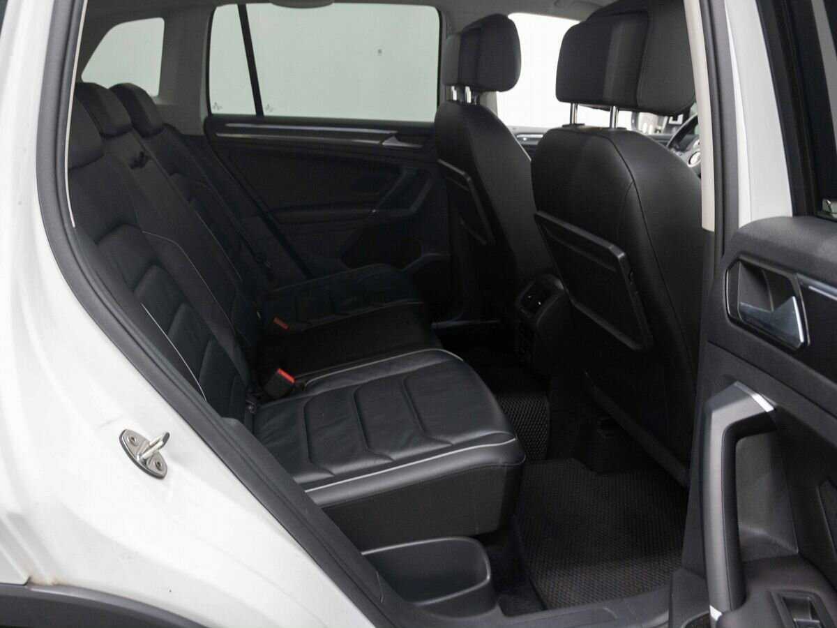 Купить Volkswagen Tiguan с пробегом. Фото: #10