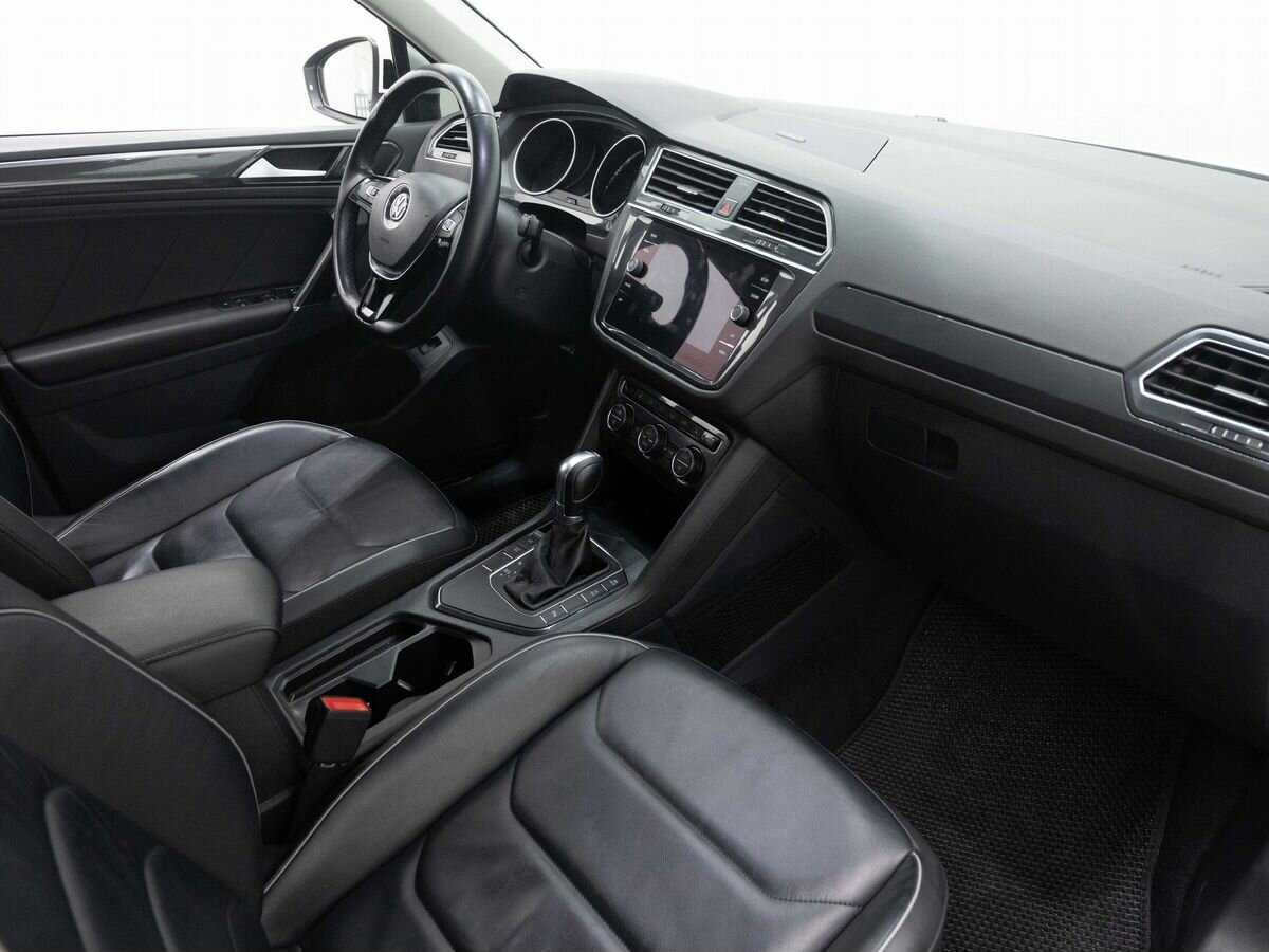 Купить Volkswagen Tiguan с пробегом. Фото: #11