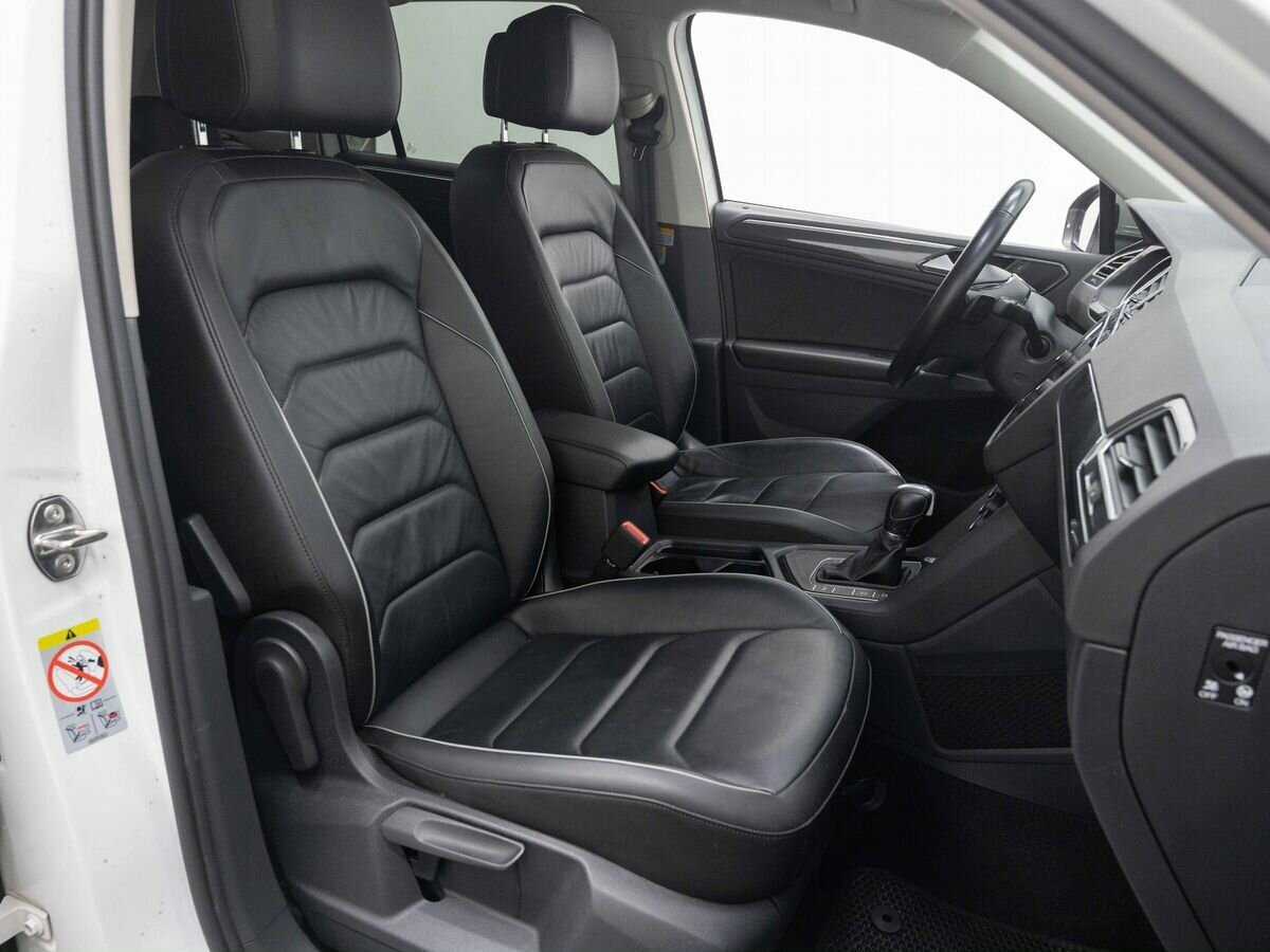 Купить Volkswagen Tiguan с пробегом. Фото: #12