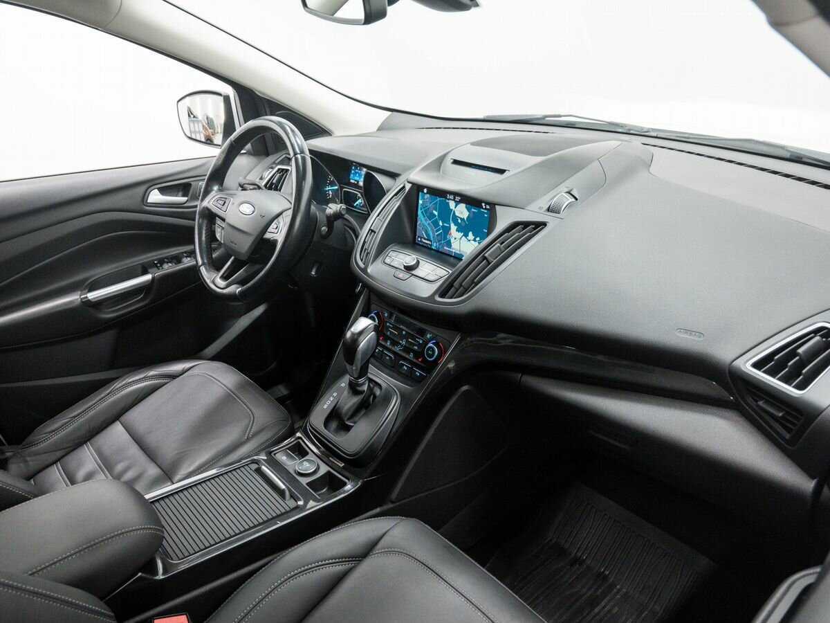 Купить Ford Kuga с пробегом. Фото: #7