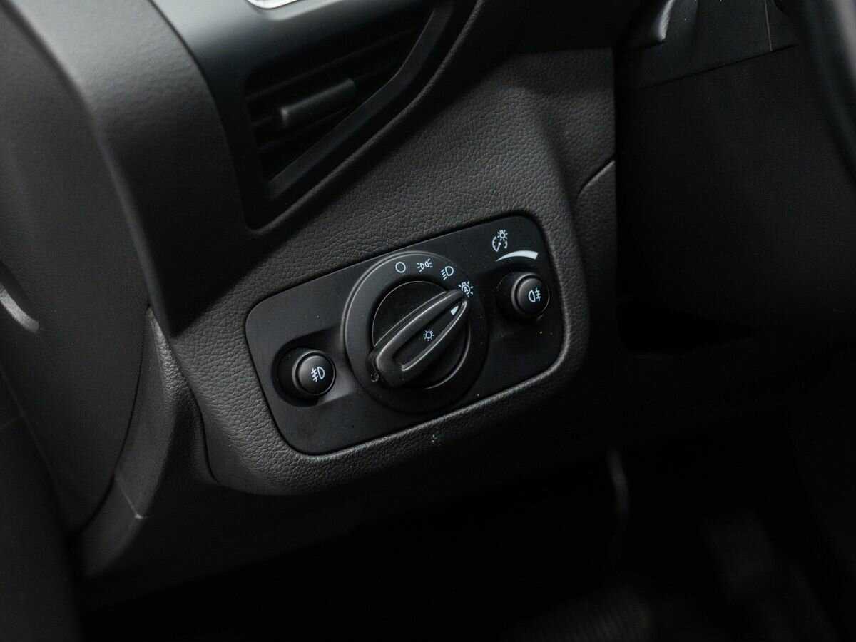 Купить Ford Kuga с пробегом. Фото: #17