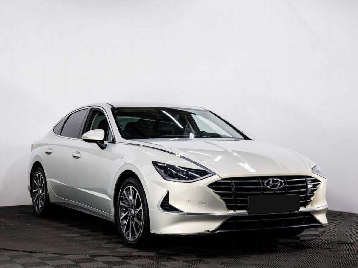 Купить Hyundai Sonata с пробегом. Фото: #2