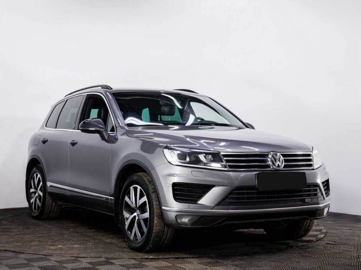 Купить Volkswagen Touareg с пробегом. Фото: #2