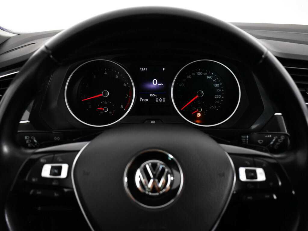 Купить Volkswagen Tiguan с пробегом. Фото: #10