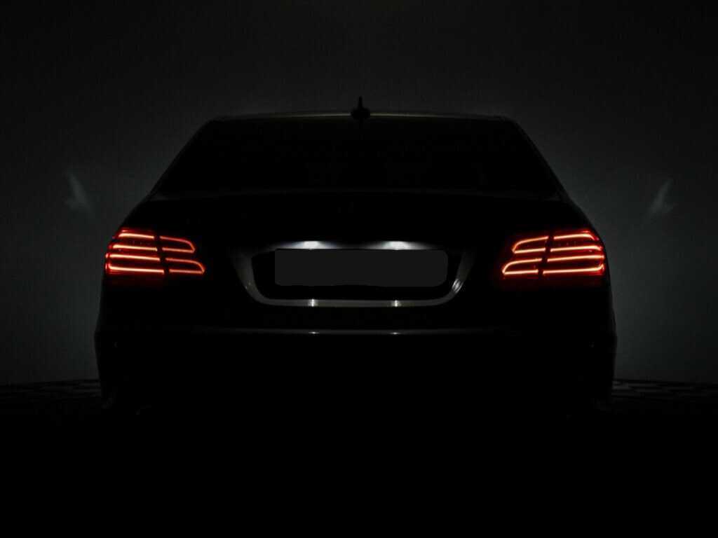 Купить Mercedes-Benz E-Класс с пробегом. Фото: #24