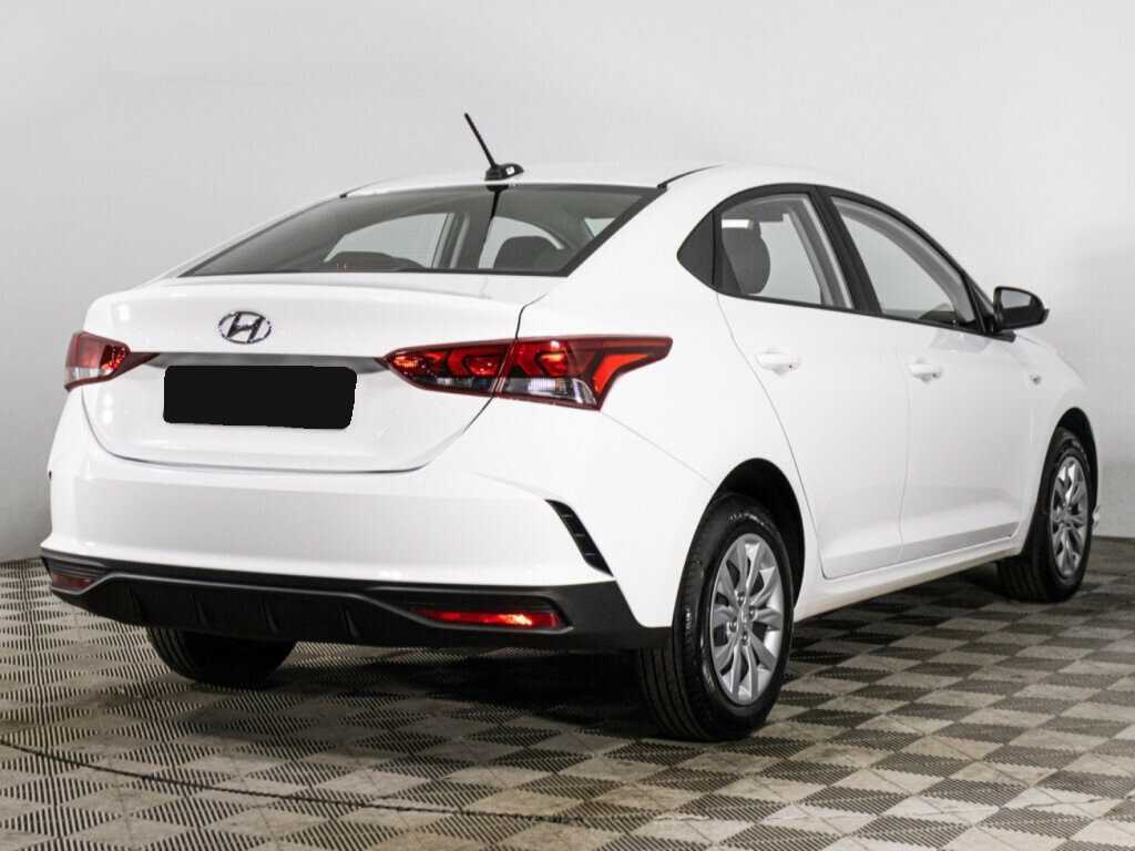 Купить Hyundai Solaris с пробегом. Фото: #4