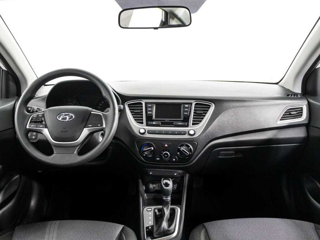Купить Hyundai Solaris с пробегом. Фото: #12